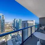 Contemporary Miami Getaway With Skyline & Bay Views