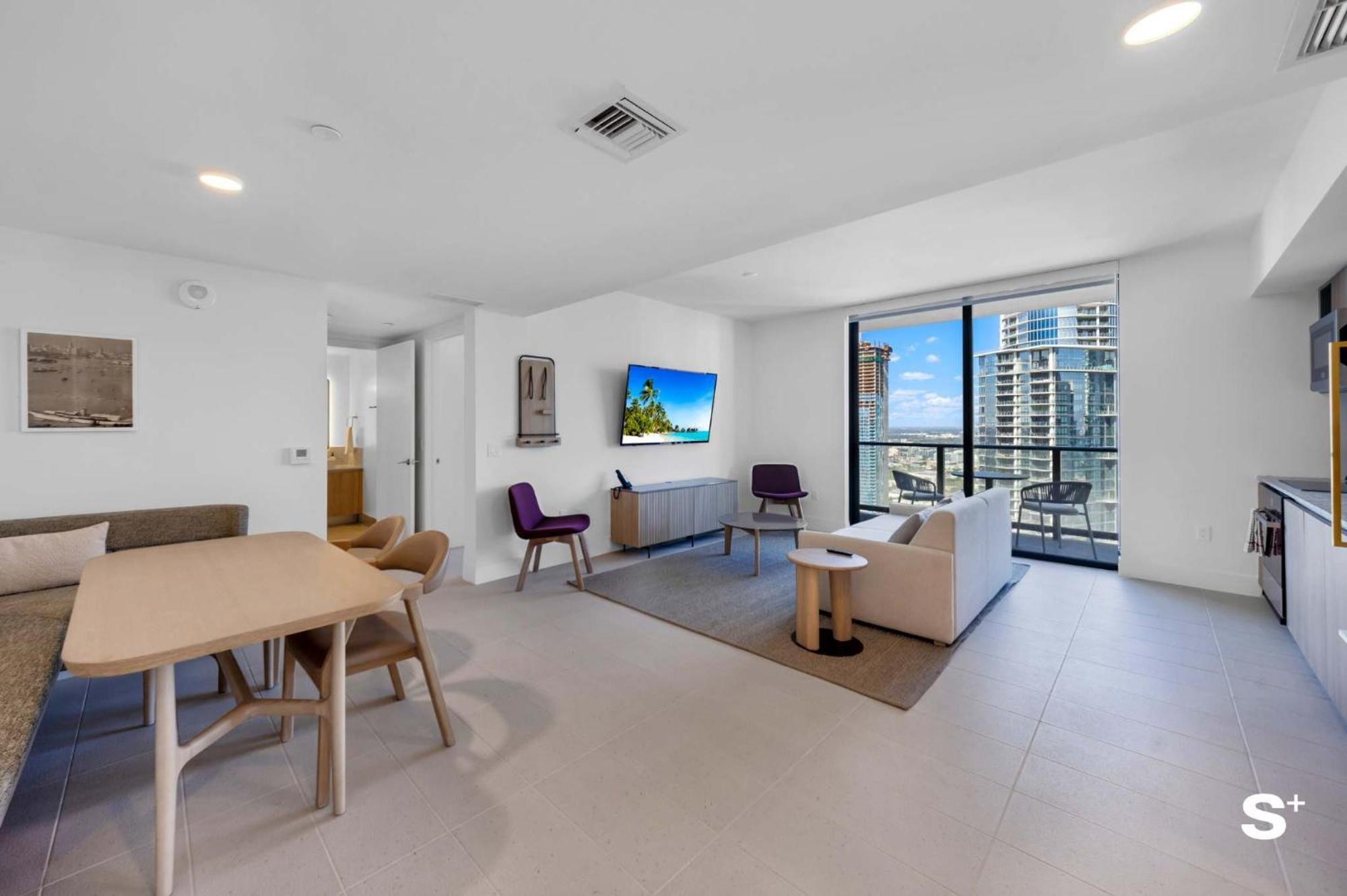 Contemporary Getaway With Skyline & Bay Views Сasa de vacaciones