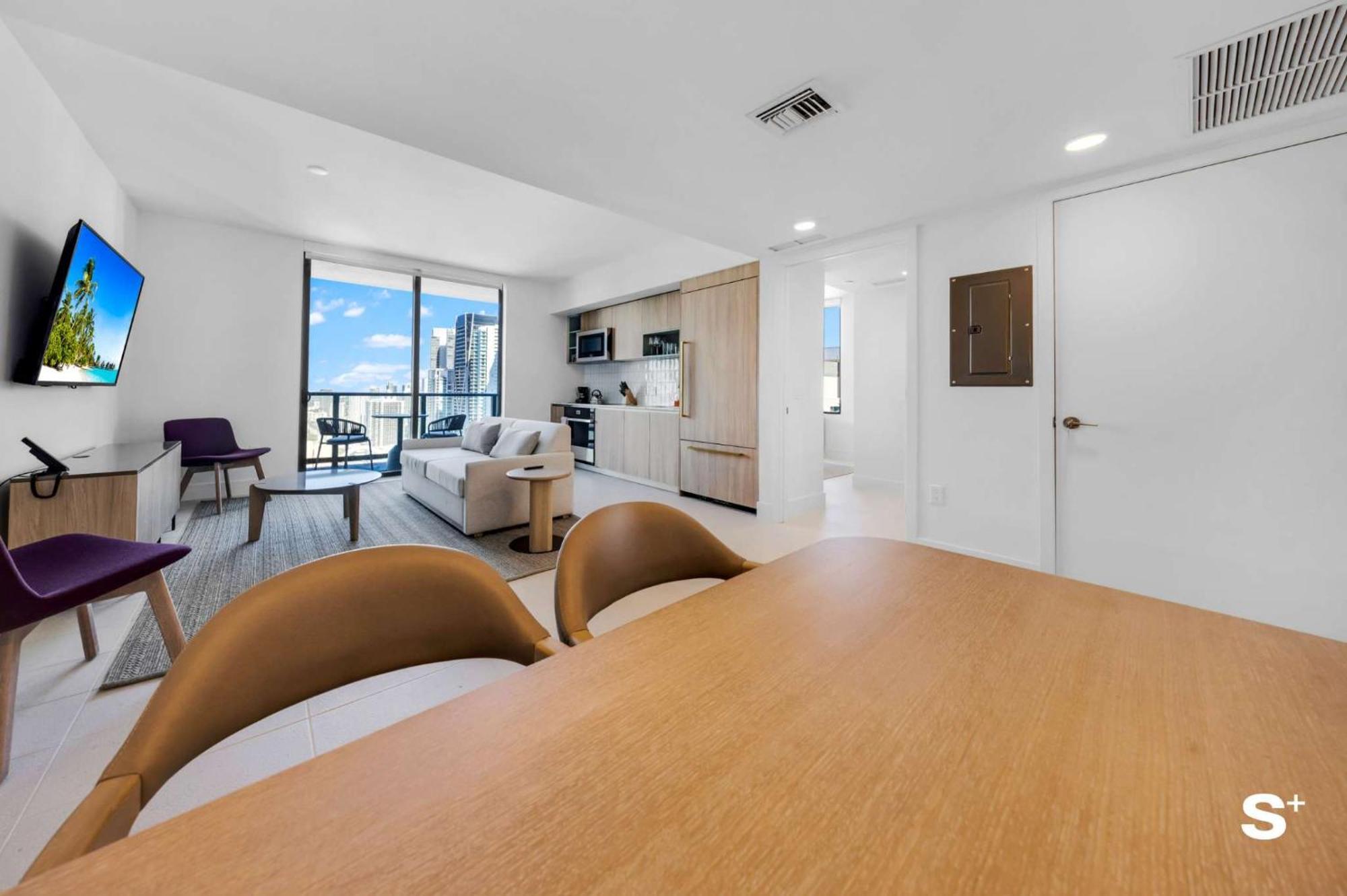 Сasa de vacaciones Contemporary Getaway With Skyline & Bay Views